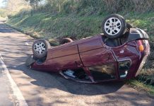 Motorista escapa ileso após capotamento na PR-466