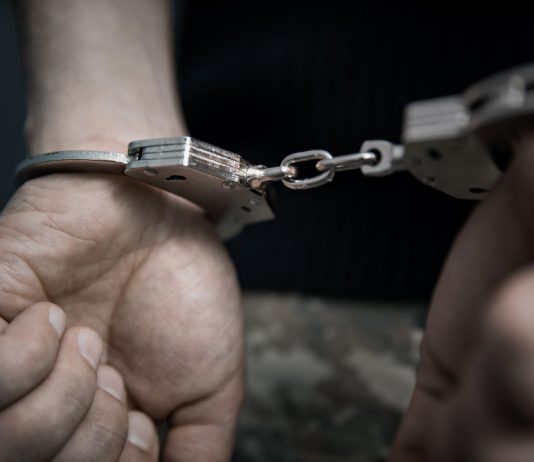 Caiu no centro da cidade: homem é preso por ordem judicial ligada à Lei Maria da Penha em Jandaia do Sul