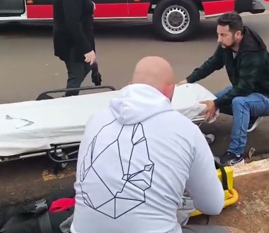 Veículo corsa colhido por trem em Jandaia do Sul