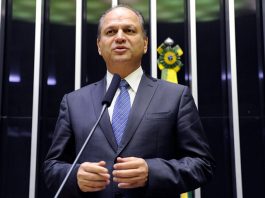 Ricardo Barros e o GPS político: em Brasília, a rota é sempre recalculada!